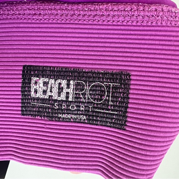 Beach Riot X REVOLVE Leah Sports Bra in Ultra Pink / Fuchsia in XS - Picture 3 of 8